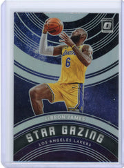 LeBron James 2022-23 Panini Donruss Optic Star Gazing silver prizm