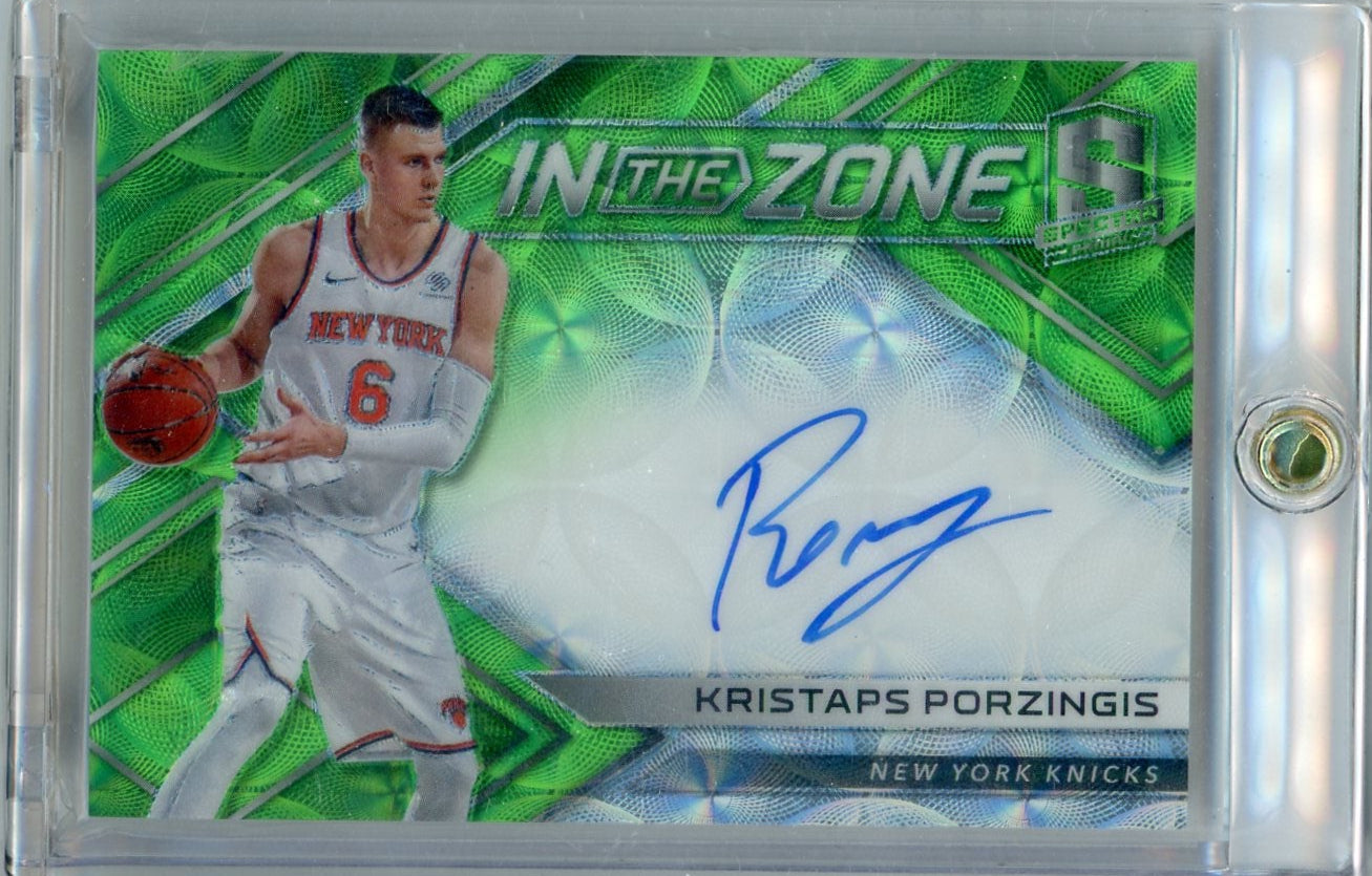 Kristaps Porzingis 2017-18 Panini Spectra In The Zone Green Scope Auto #'d 26/35