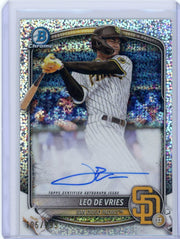 Leo De Vries 2025 Bowman Chrome autograph speckle refractor #'d 105/299