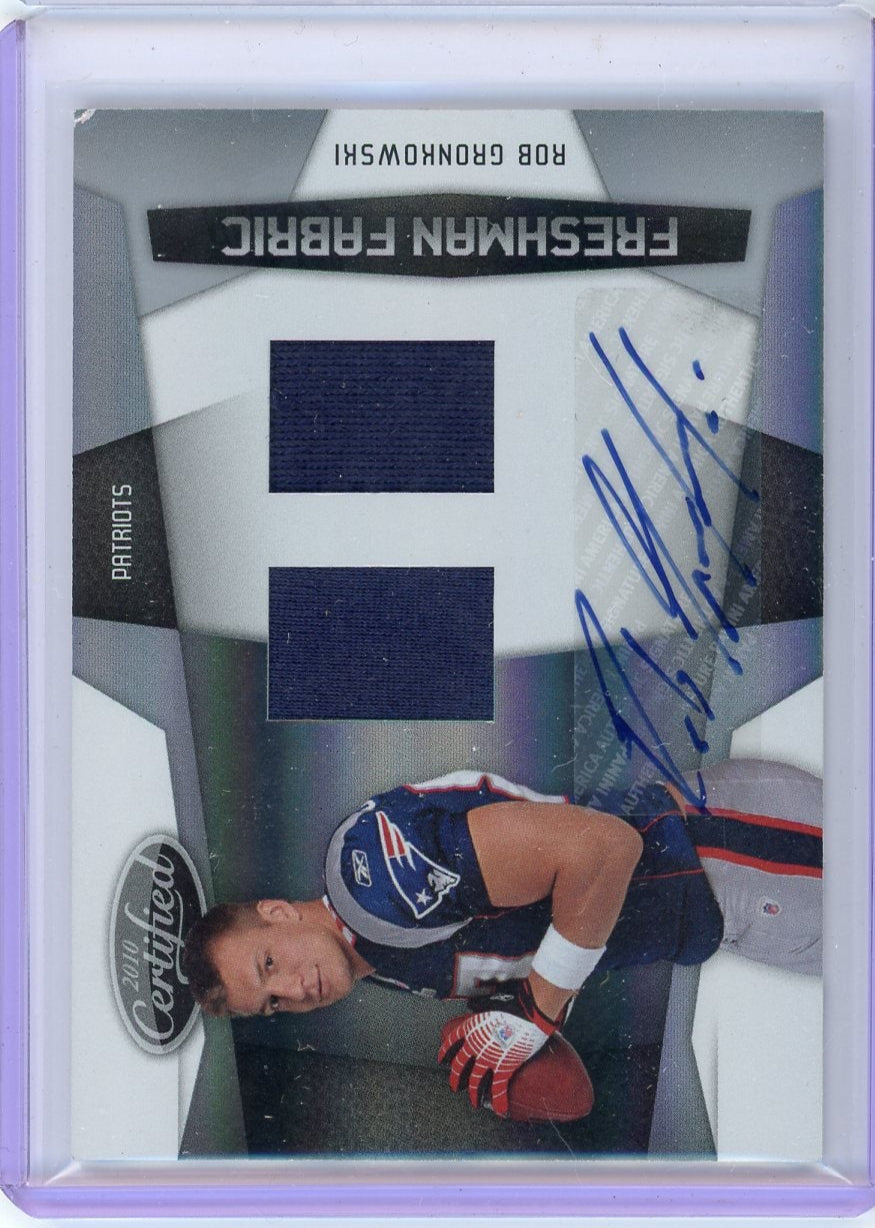 Rob Gronkowski 2010 Panini Certified Freshman Fabric autograph rookie card #'d 596/699 (corner issue)