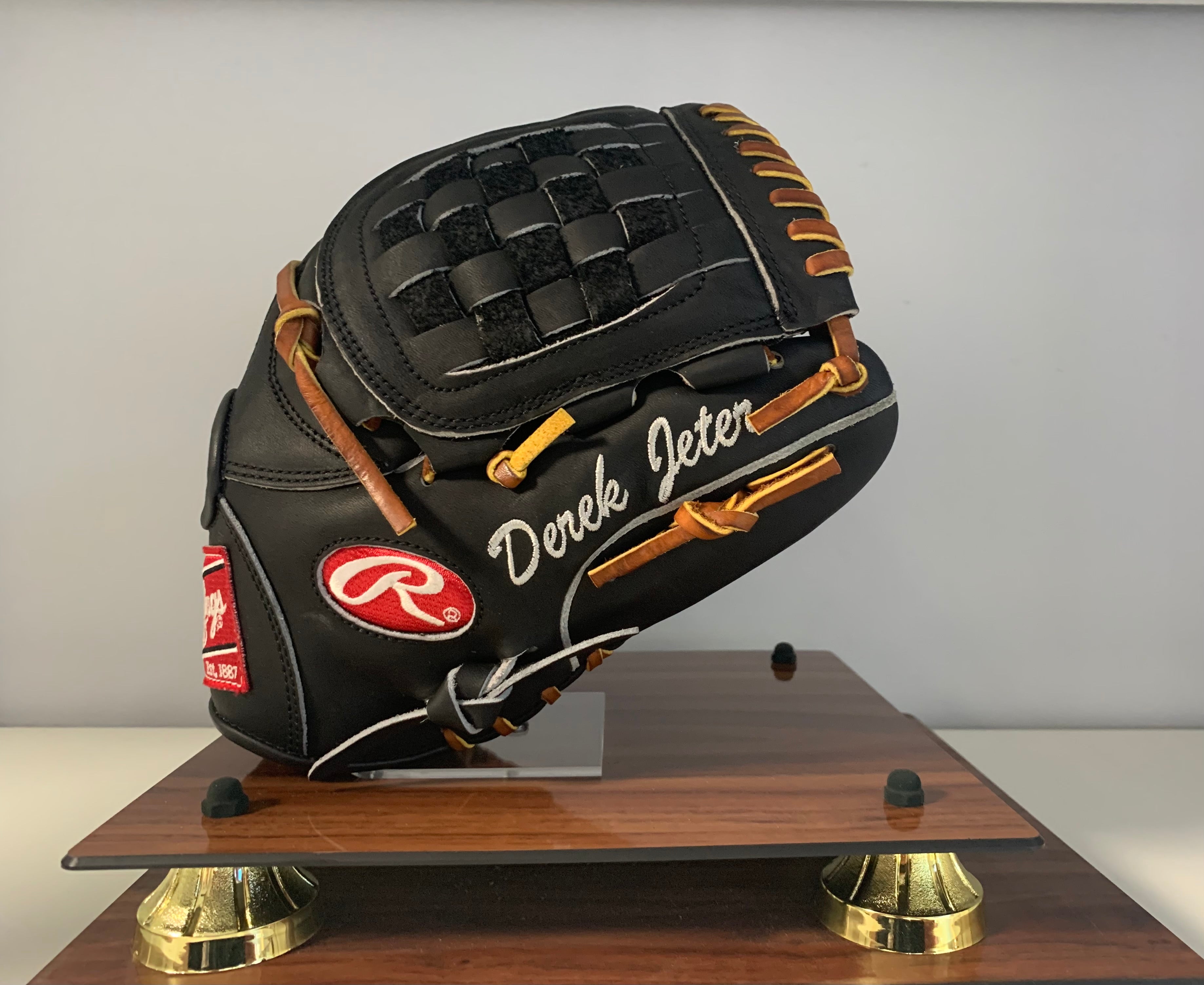 Derek Jeter Signed Rawlings Game Model STATS Baseball Glove Steiner CO —  Showpieces Sports