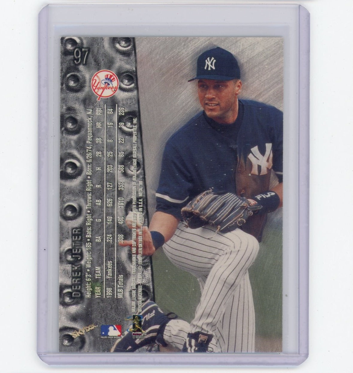 Derek Jeter 1999 Fleer SkyBx Metal Universe #97