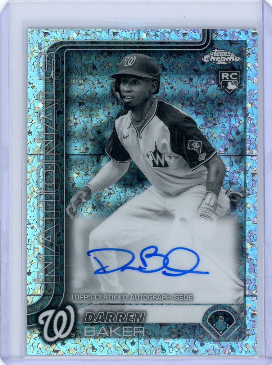 Darren Baker 2025 Topps Chrome autograph black/white mini diamond ref. rookie card