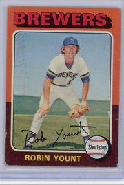 Robin Yount 1975 Topps rookie card #223 (edge/corner ware)