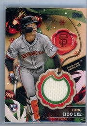 Jung Hoo Lee 2024 Topps Holiday relic rookie card