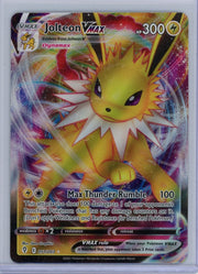 Jolteon VMAX 2021 Pokémon Evolving Skies rare holo 051/203