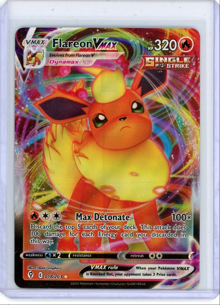 Flareon VMAX 2021 Pokémon rare holo 018/203