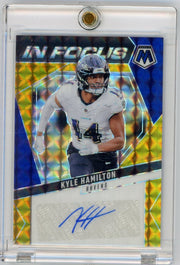 Kyle Hamilton 2025 Panini Mosaic In Focus Auto Gold #'d 07/10
