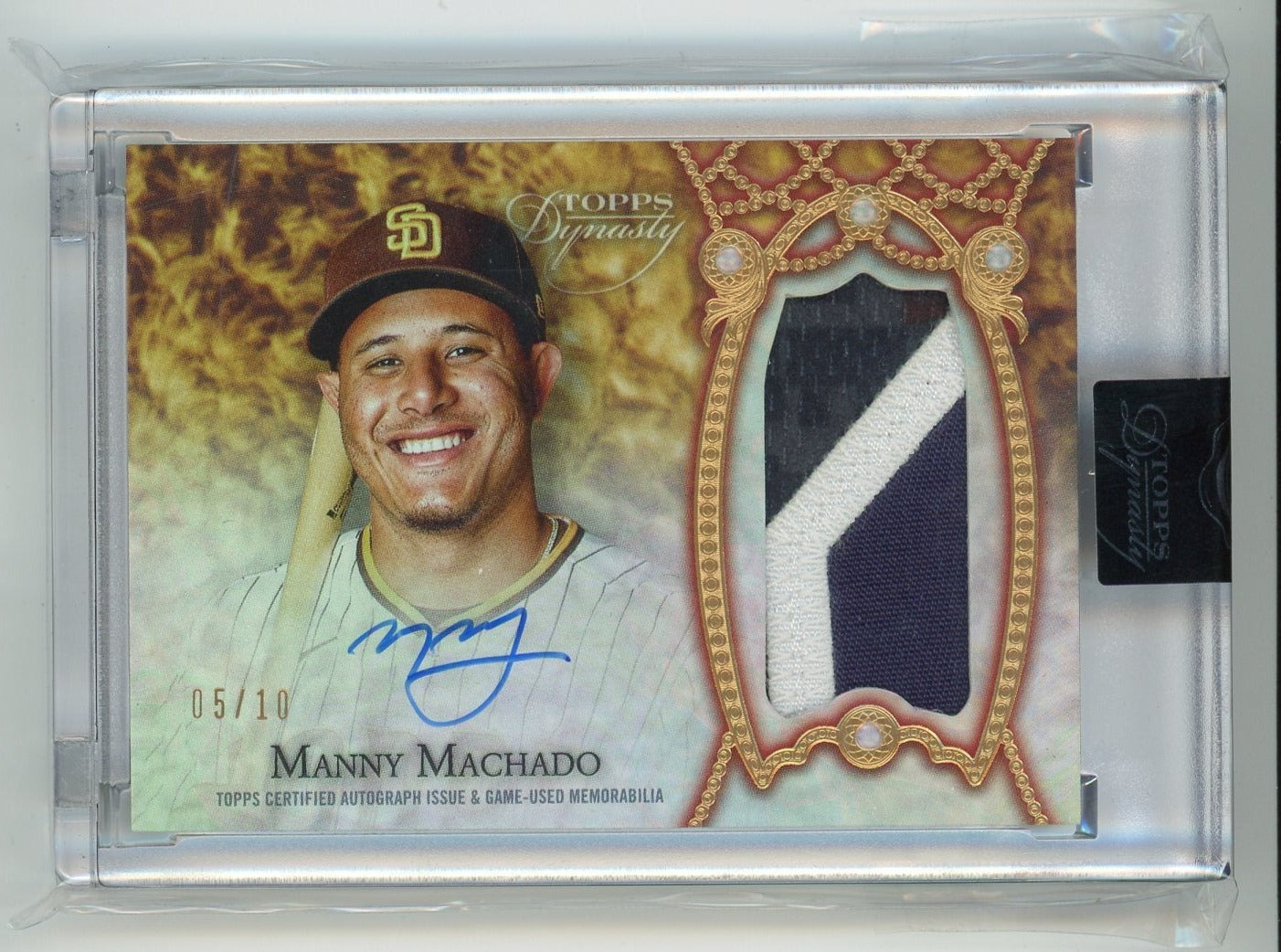 Manny Machado 2022 Topps Dynasty Dynastic Deed relic auto #'d 05/10