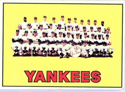 New York Yankees team card 1967 Topps #131