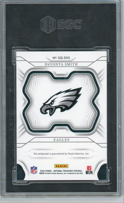 DeVonta Smith 2022 Panini National Treasures Signatures holo silver #'d 13/25 SGC 9 AUTO 10