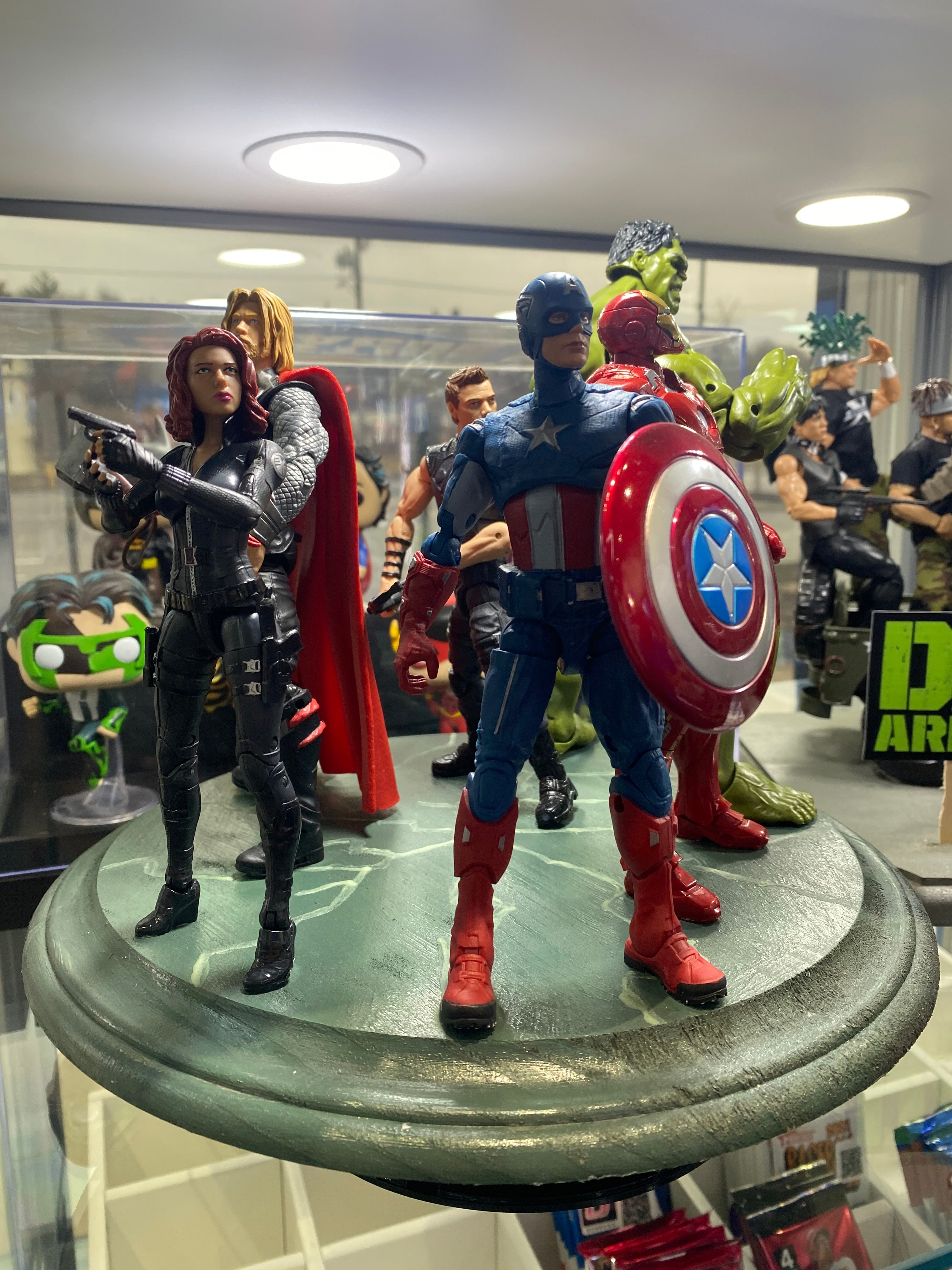 Marvel Avengers Figure Art display