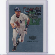 Derek Jeter 1999 Fleer SkyBx Metal Universe Caught on the Fly #238