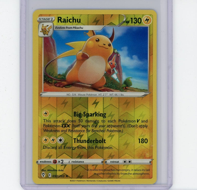 Raichu 2021 Pokémon rare holo 050/203